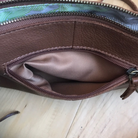 The Sak Crossbody - Picture 3 of 6